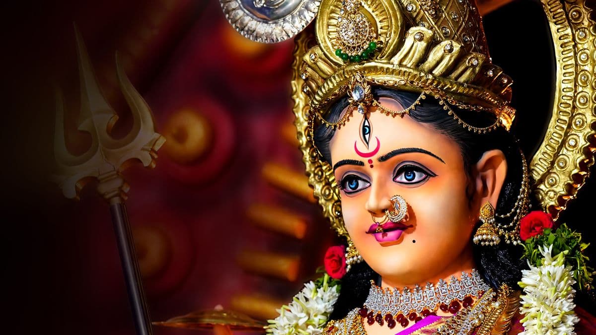 Maa Baglamukhi Temple Special Puja